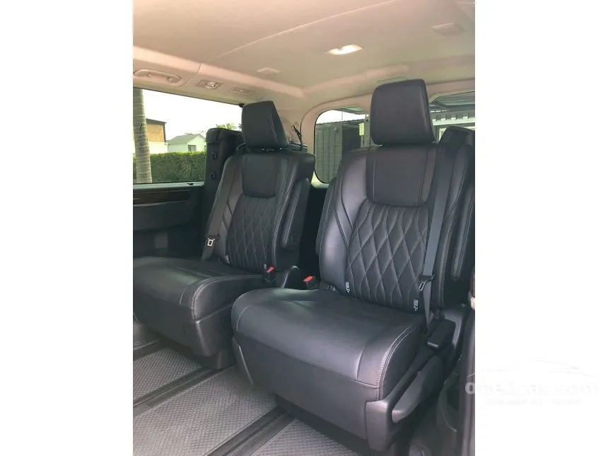 2020 Toyota Majesty Grande Van