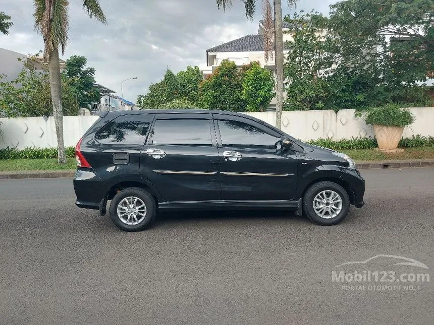 2013 Toyota Avanza Veloz MPV