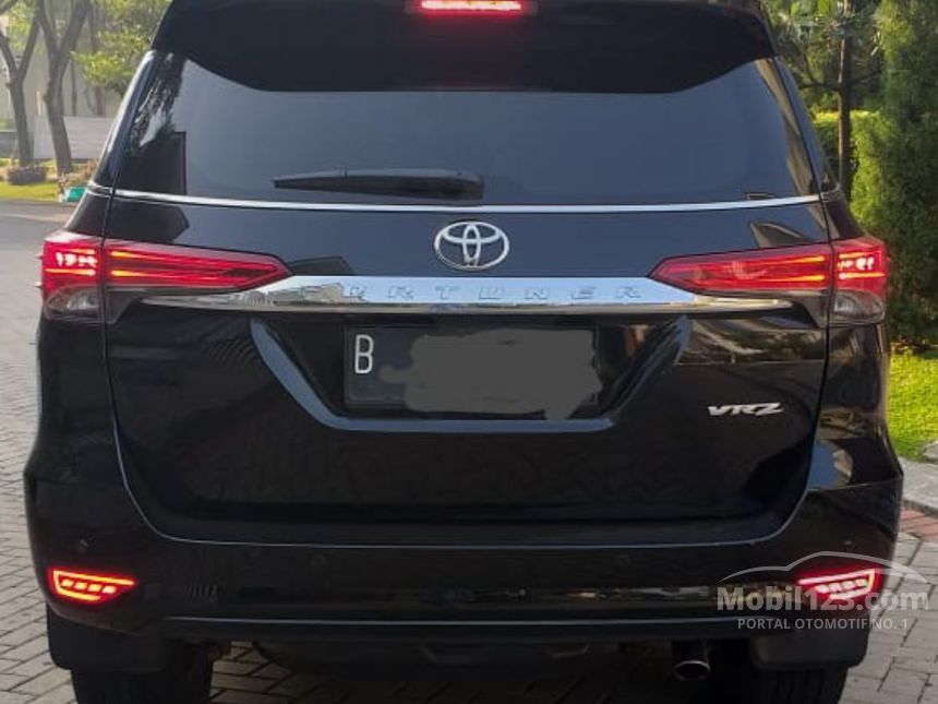 Jual Mobil Toyota Fortuner 2017 VRZ 2.4 di DKI Jakarta 