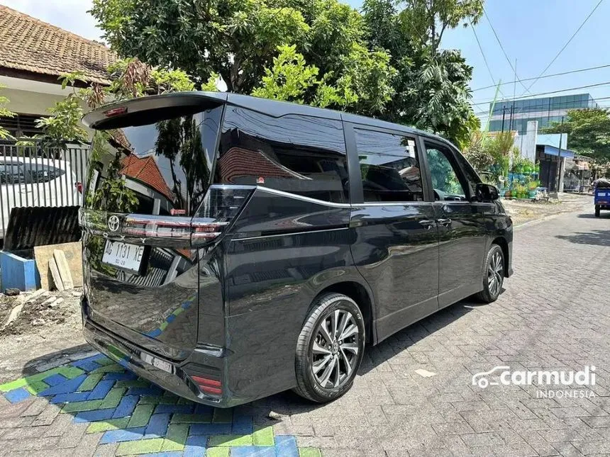 2022 Toyota Voxy Van Wagon