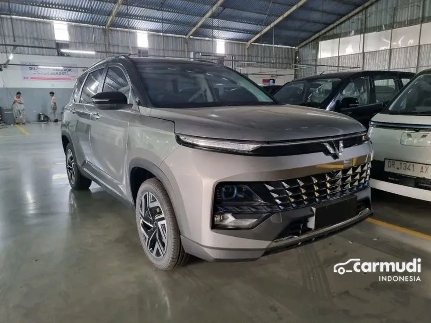 2024 Wuling Almaz RS Hybrid Wagon