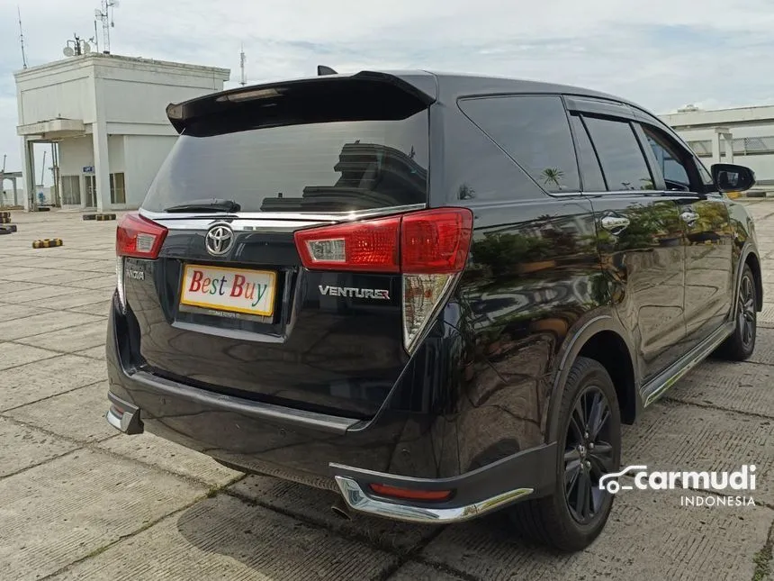 2019 Toyota Innova Venturer Wagon