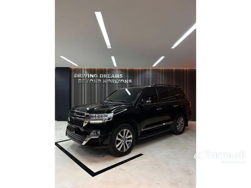 2020 Toyota Land Cruiser 200 VX-R SUV