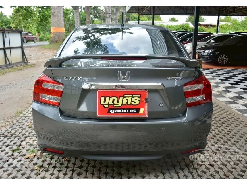 2013 Honda City V Sedan