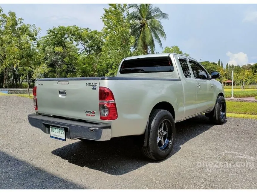 2013 Toyota Hilux Vigo E Pickup