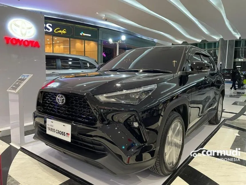 2024 Toyota Yaris Cross S HEV Wagon