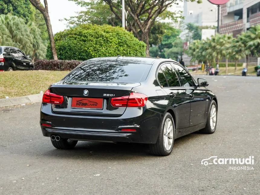 2016 BMW 320i Sport Sedan