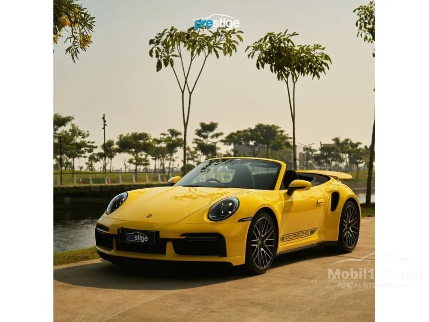 Jual Mobil Porsche 911 2022 Turbo S 3.7 di DKI Jakarta Automatic Cabriolet Kuning Rp 6.400.000.000