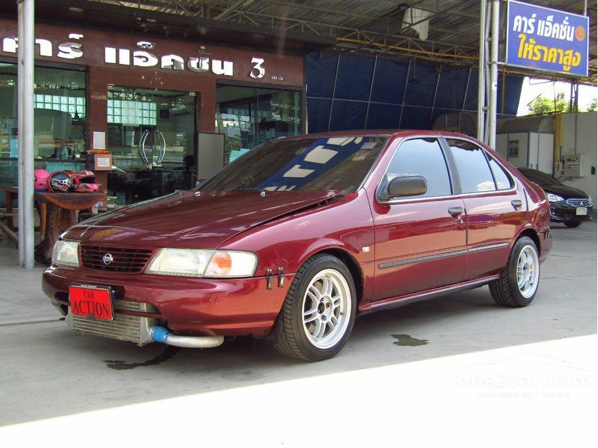 Nissan sunny ex saloon