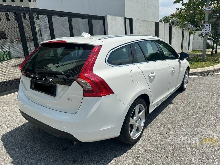 2014 Volvo V60 T4 Wagon