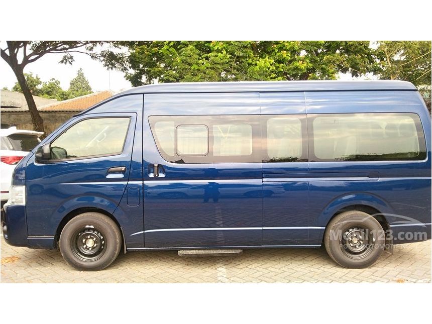 harga toyota hiace commuter 2019