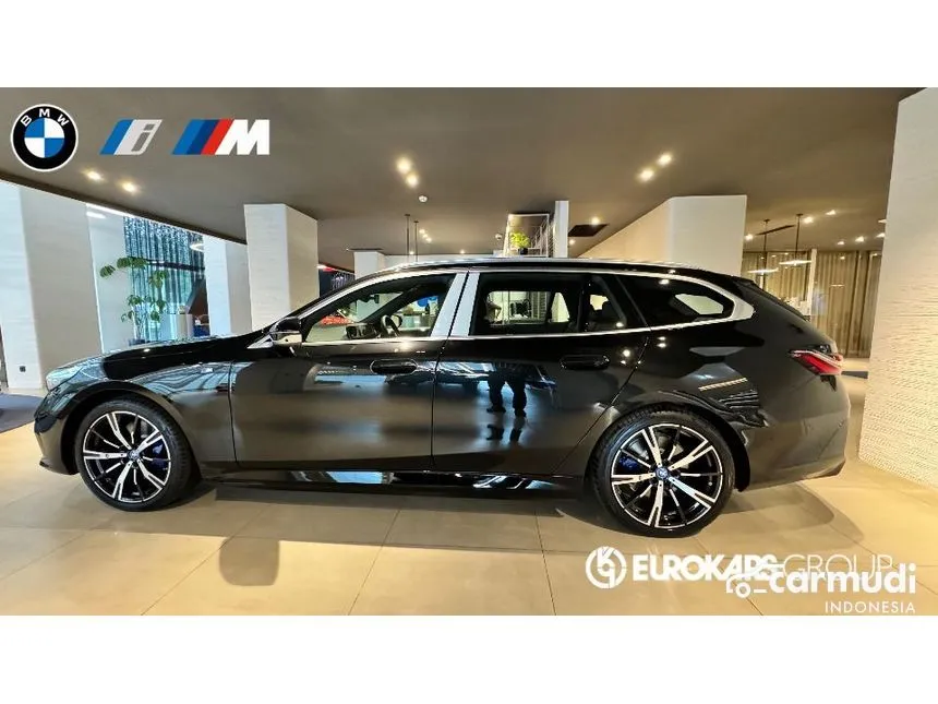 2024 BMW i5 eDrive40 Touring Sedan