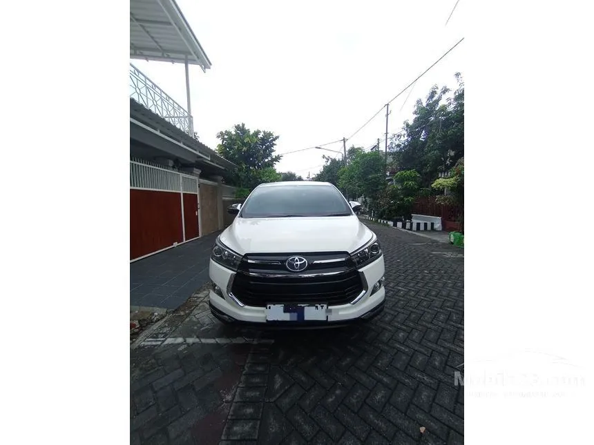 Jual Mobil Toyota Innova Venturer 2019 2.4 di Jawa Timur Automatic Wagon Putih Rp 435.000.002