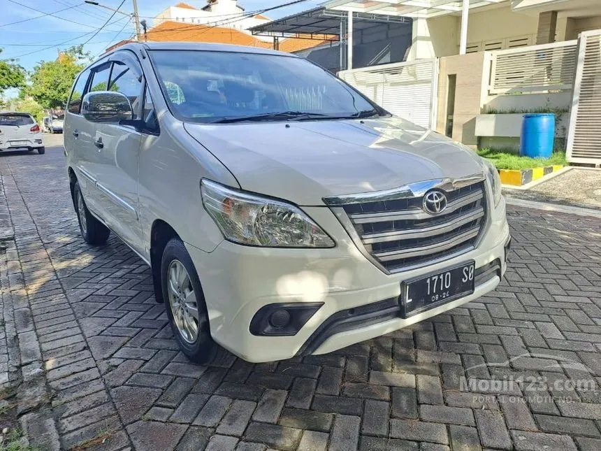 Jual Mobil Toyota Kijang Innova 2014 E 2.0 di Jawa Timur Manual MPV Putih Rp 148.000.000