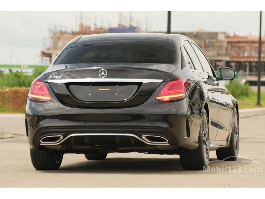 2019 Mercedes-Benz C300 AMG Line Sedan