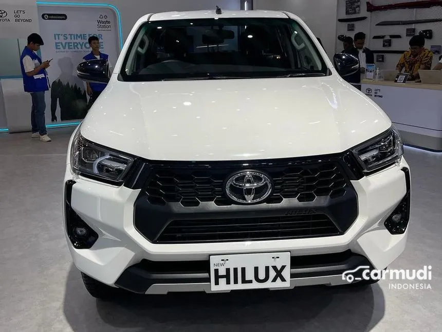 2024 Toyota Hilux V Dual Cab Pick-up