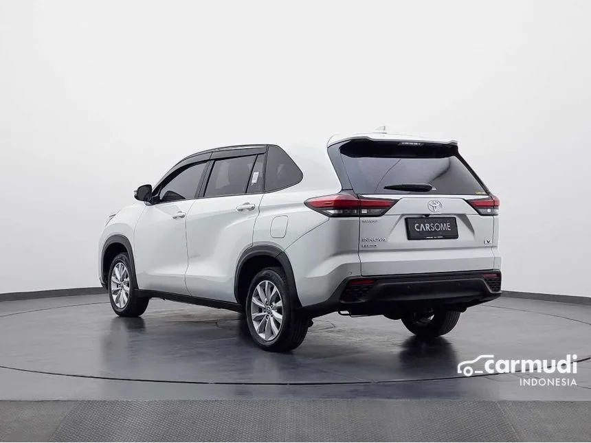 2023 Toyota Kijang Innova Zenix V (Premium Color) MPV