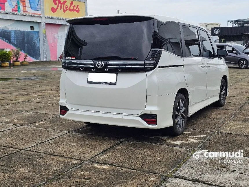 2023 Toyota Voxy (Premium Color) MPV