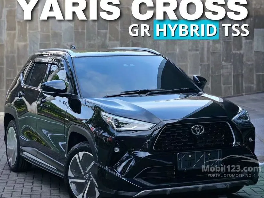 Jual Mobil Toyota Yaris Cross 2024 S GR Parts Aero Package HEV 1.5 di Jawa Barat Automatic Wagon Hitam Rp 449.950.000