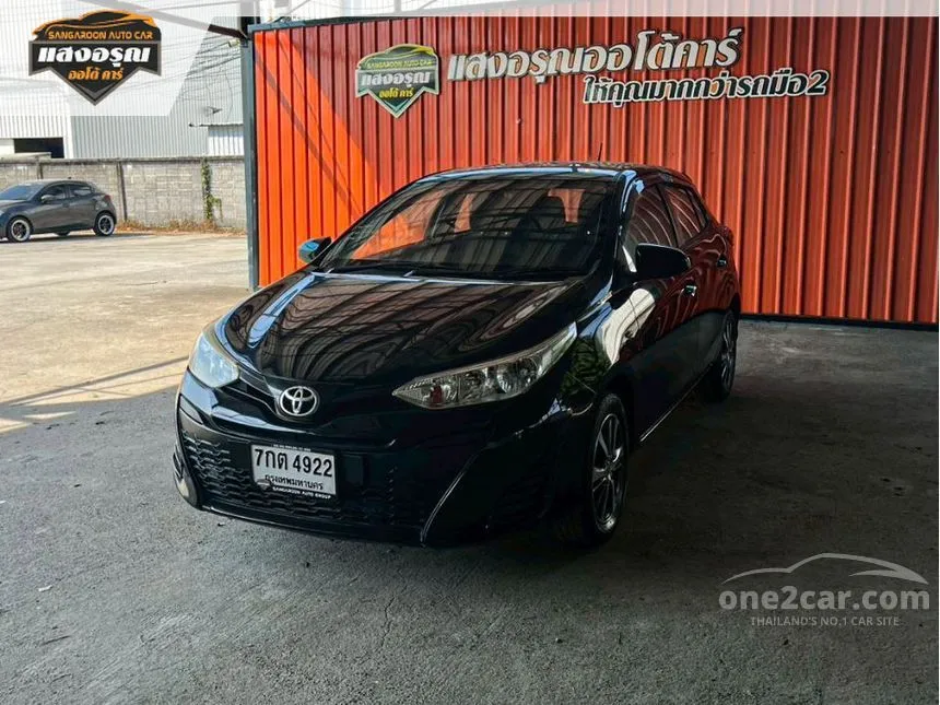 2018 Toyota YARIS J Hatchback