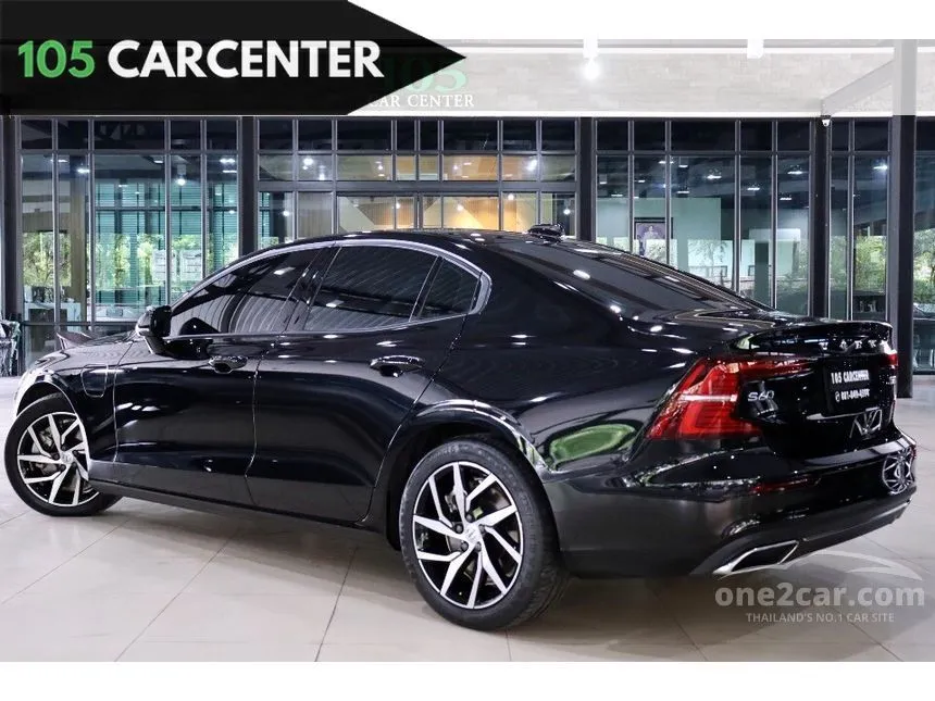4wd Volvo R60 2020 Volvo S60 2.0 (ปี 20-28) T8 Momentum 4WD Sedan มือสอง One2car