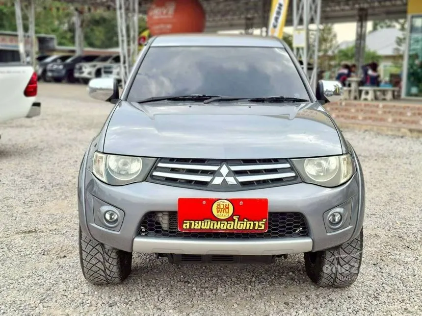 2013 Mitsubishi TRITON GLX Plus Mega Cab Pickup