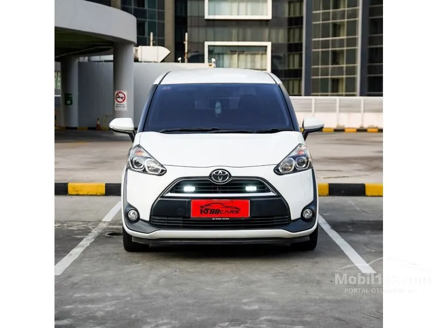 Jual Mobil Toyota Sienta 2018 V 1.5 di Jawa Barat Automatic MPV Putih Rp 169.000.000