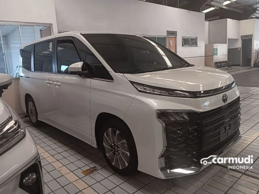 Jual Mobil Toyota Voxy 2024 2.0 di DKI Jakarta Automatic Van Wagon Putih Rp 610.000.000