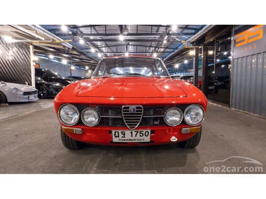 1969 Alfa Romeo 1750 Berlina Saloon Sedan