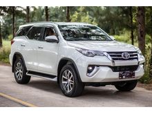 2017 Toyota Fortuner 2.8 (ปี 15-18) V 4WD SUV