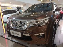Nissan Terra 2,5 VL Ready Stock Langka