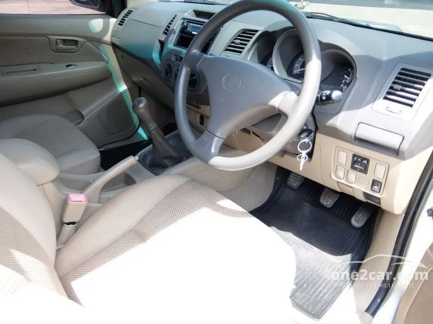 2010 Toyota HILUX VIGO E Prerunner Smart Cab Pickup