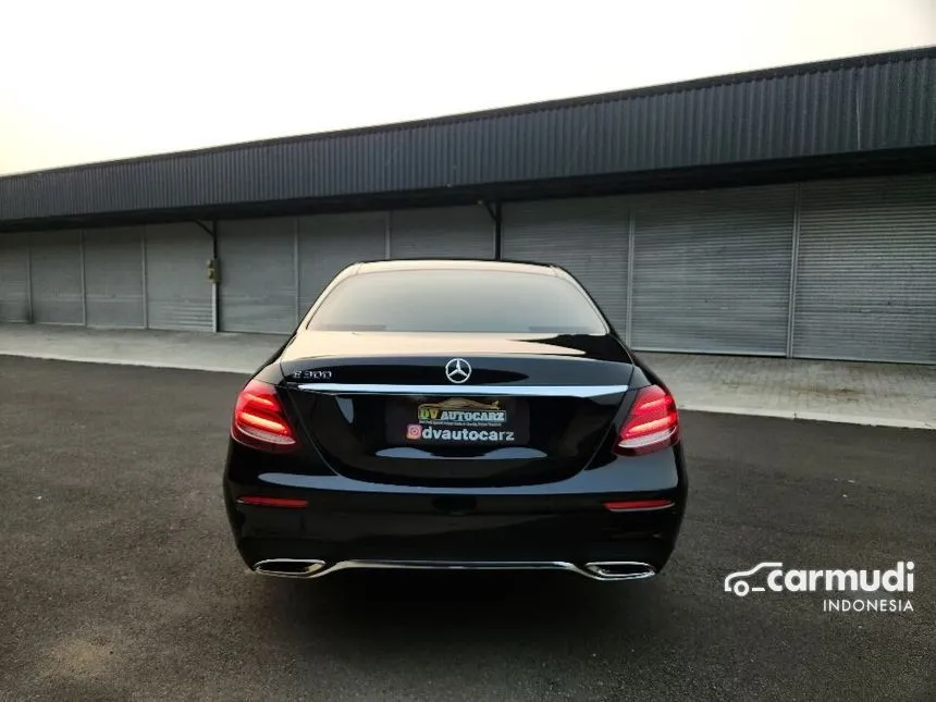 2017 Mercedes-Benz E300 AMG Line Sedan