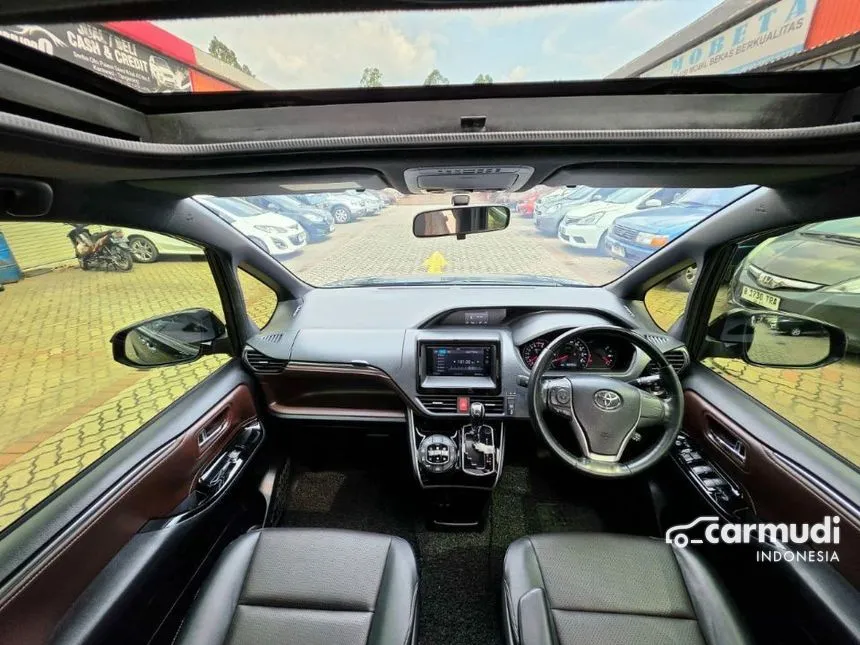 2019 Toyota Voxy MPV