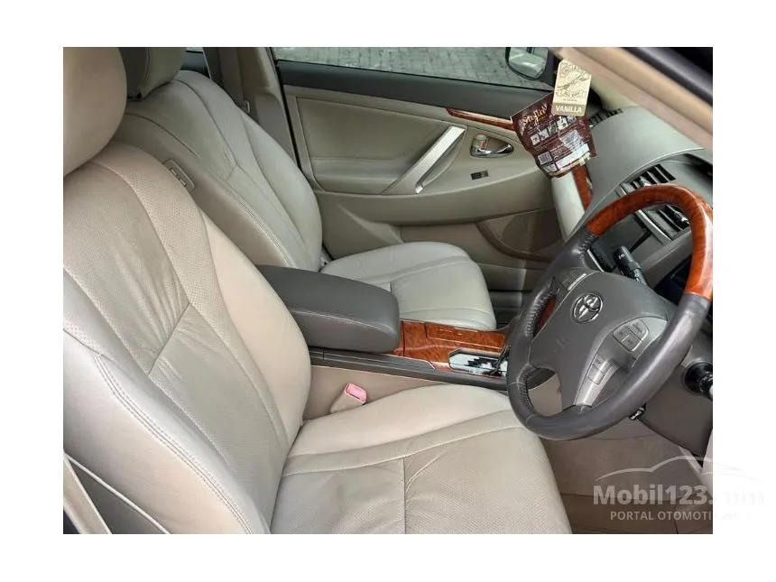 2008 Toyota Camry V Sedan