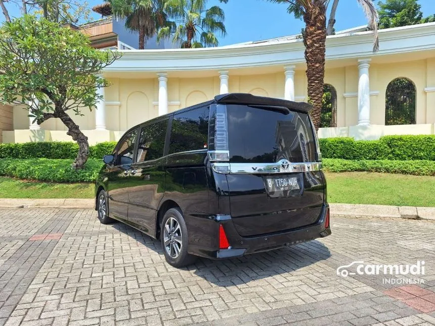 2018 Toyota Voxy Wagon