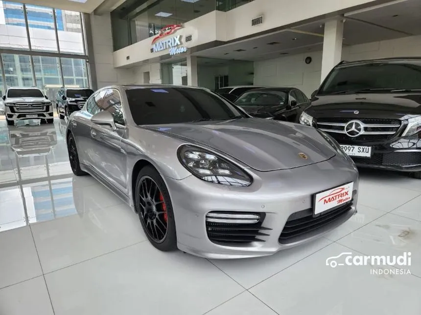 2010 Porsche Panamera Turbo Hatchback