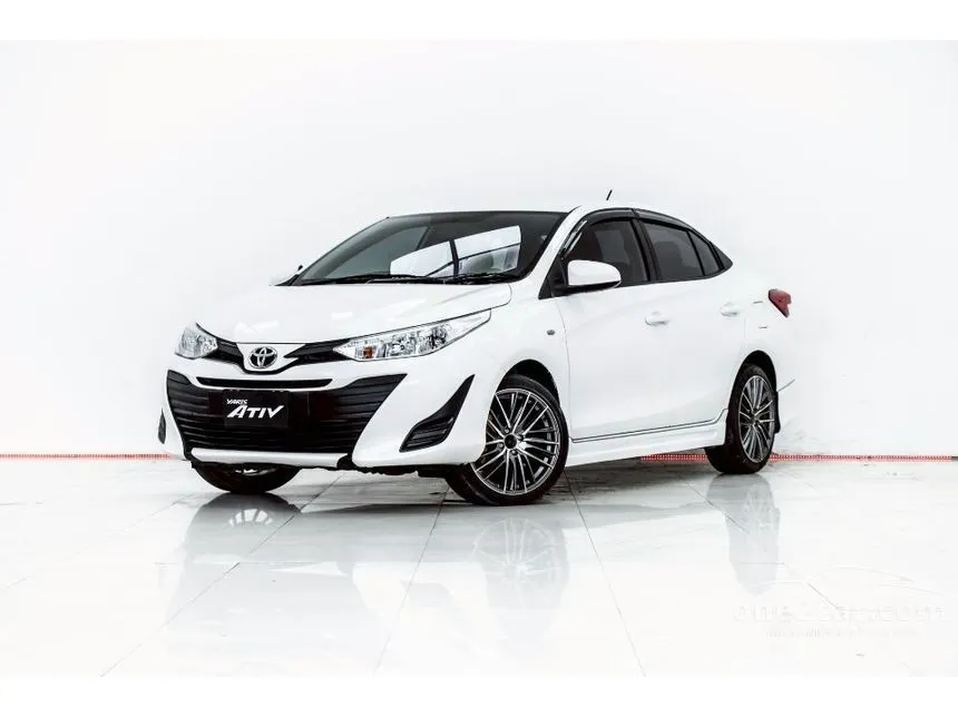 2017 Toyota Yaris Ativ J Sedan