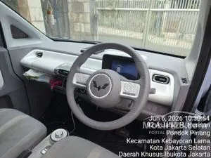 2022 Wuling Air EV Standard Range Hatchback