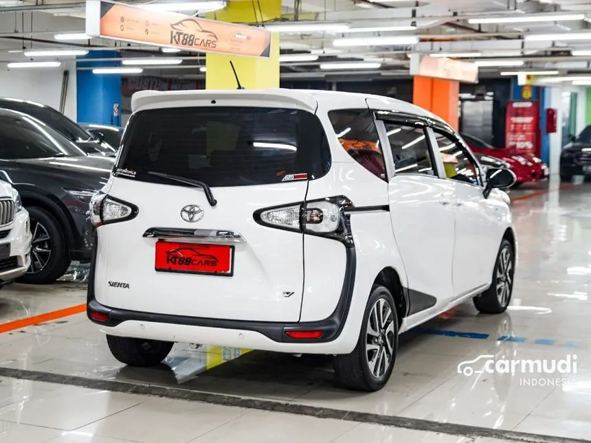 2020 Toyota Sienta V MPV