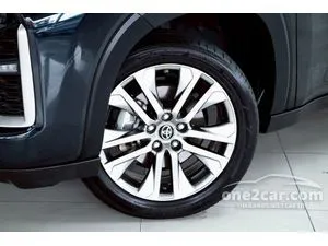 2024 Toyota INNOVA 2.0 Zenix HEV Premium Wagon