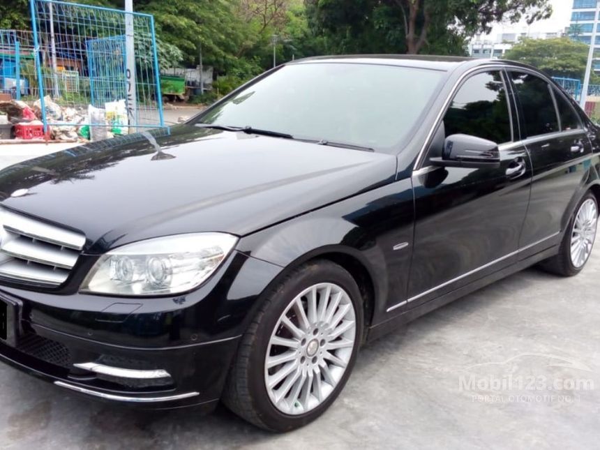 Jual Mobil Mercedes-Benz C300 2010 Avantgarde 3.0 di DKI 