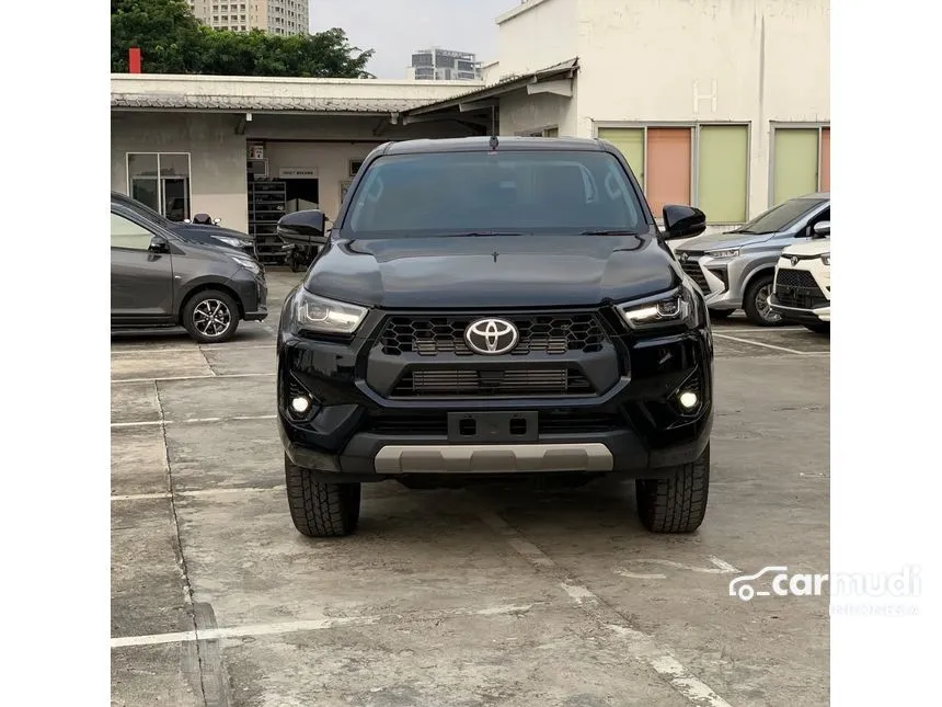 2025 Toyota Hilux V Pickup