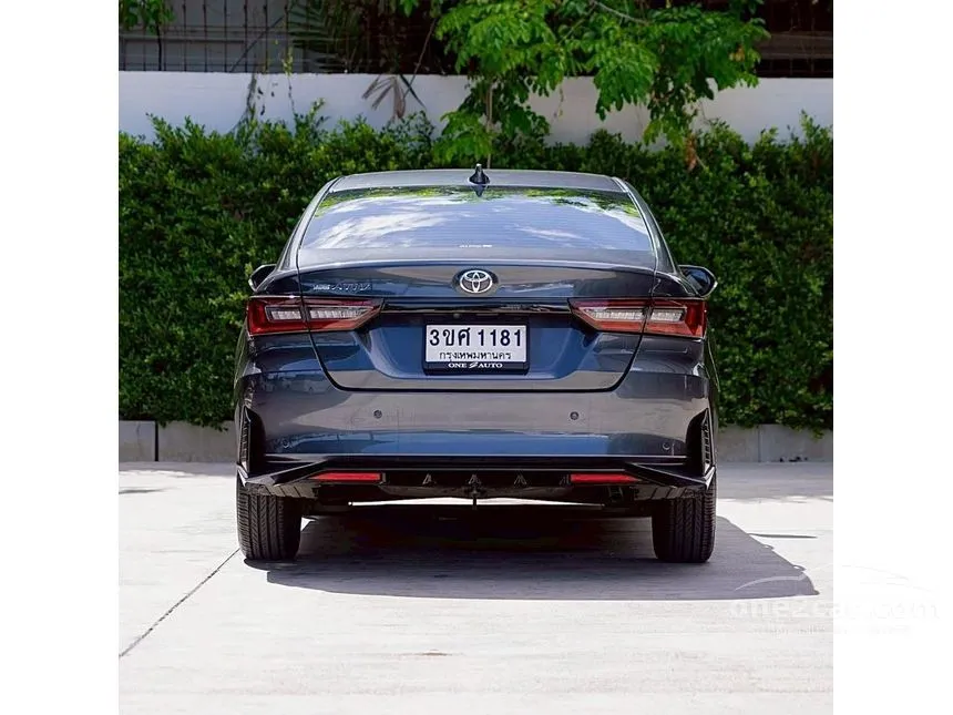 2023 Toyota Yaris Ativ Premium Sedan