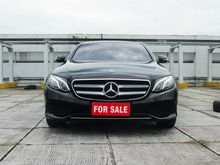 Mercedes Benz E200 Avantgarde CKD AT 2018 Hitam Metalik - Tangan Pertama - Low Miles 5ribuan - Well Maintained