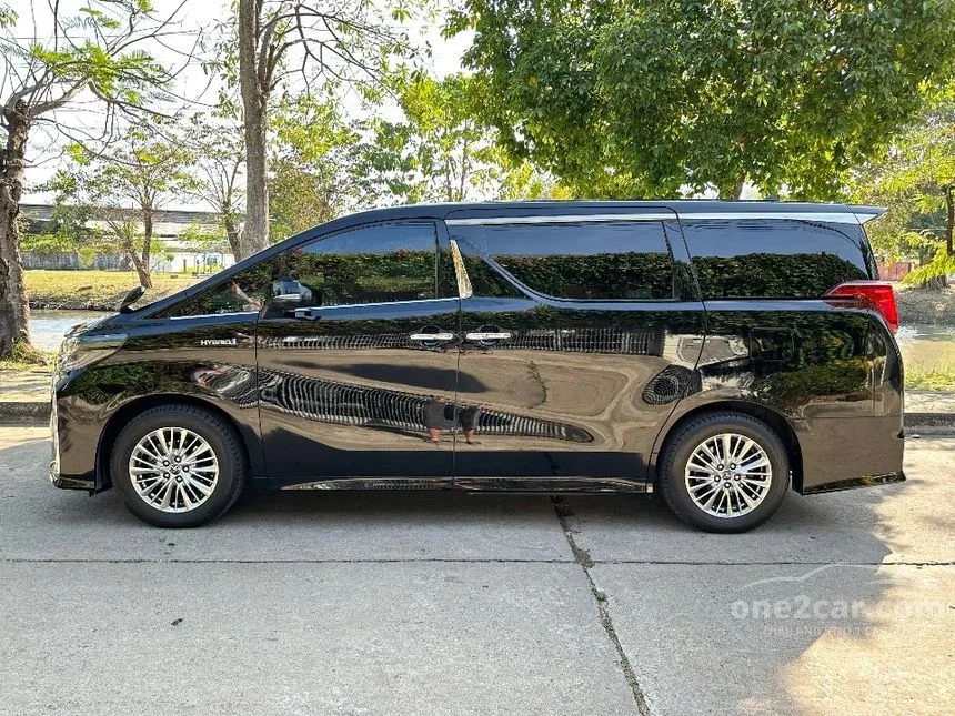 2018 Toyota Alphard HYBRID X E-Four Van