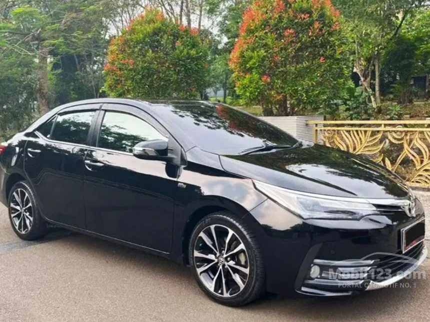 Jual Mobil Toyota Corolla Altis 2018 V 1.8 di Banten Automatic Sedan Hitam Rp 230.000.000