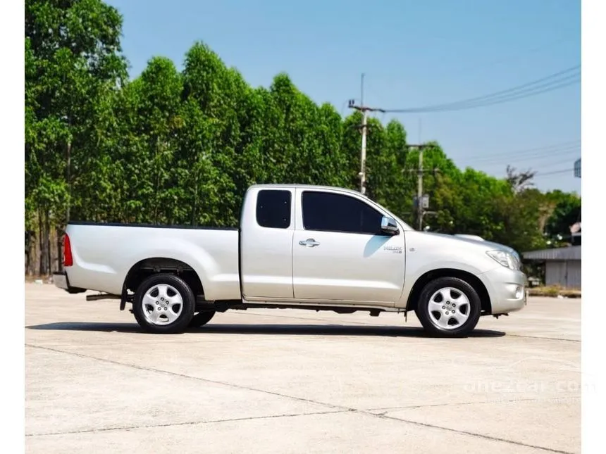 2009 Toyota HILUX VIGO E Smart Cab Pickup