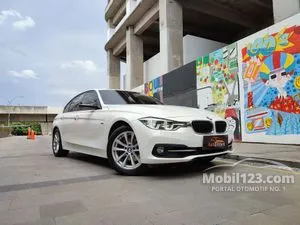 2018 BMW 320i 2.0 Sport Sedan