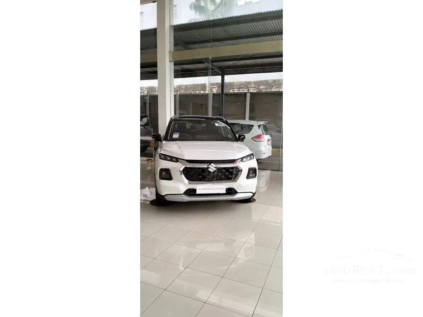 Jual Mobil Suzuki Grand Vitara 2024 MHEV GX Two Tone 1.5 di DKI Jakarta Automatic SUV Putih Rp 375.400.000